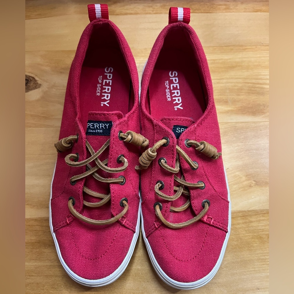 Sperry Women's Crest Vibe Linen Sneaker, Red. Size 8.5❤️